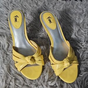 FIONI Y2K Yellow Knotted Sandals Size 6